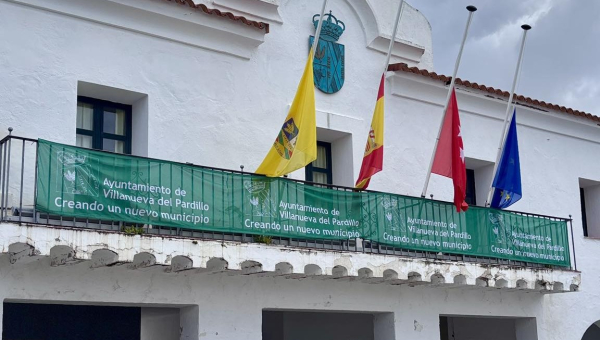 Minuto de silencio en Villanueva del Pardillo