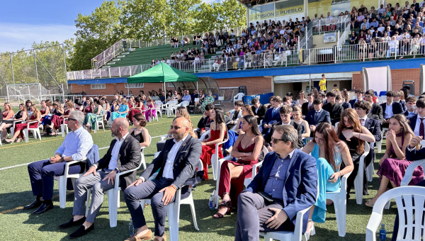 Graduación de los alumnos de 2° Bachillerato del IES Sapere Aude