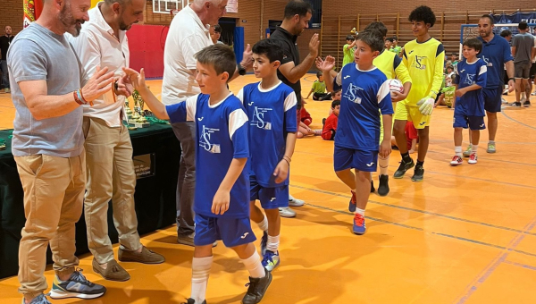 Entrega de trofeos de las ligas municipales 2024-2025 en Villanueva del Pardillo