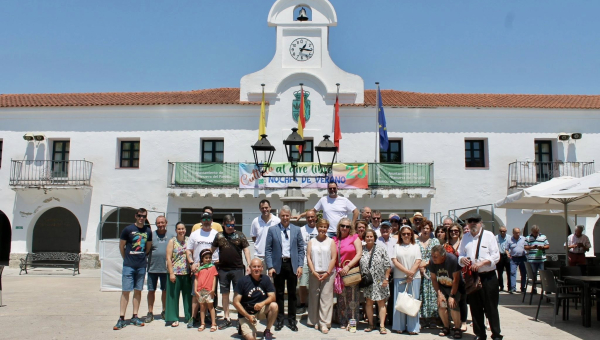 Villanueva del Pardillo recibe a la Orquesta Laudística de Alhama de Aragón durante el Encuentro de Agrupaciones de Pulso y Púa