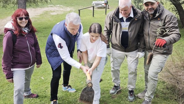 Gran acogida en la reforestación familiar en Villanueva del Pardillo
