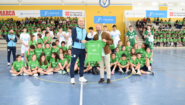 La Gira Movistar Megacracks brilla a su paso por el Colegio Vallmont de Villanueva del Pardillo