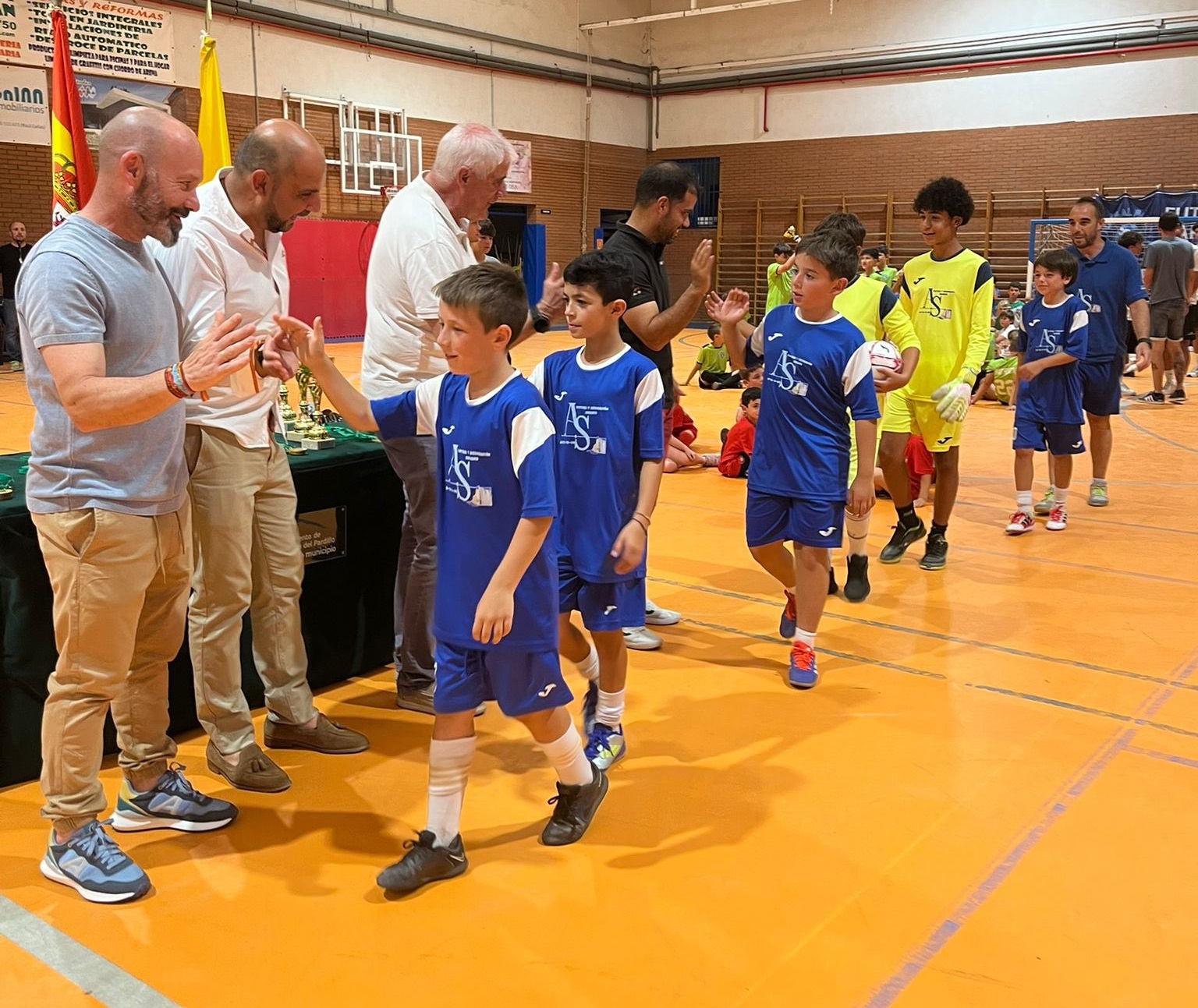 Entrega de trofeos de las ligas municipales 2024-2025 en Villanueva del Pardillo