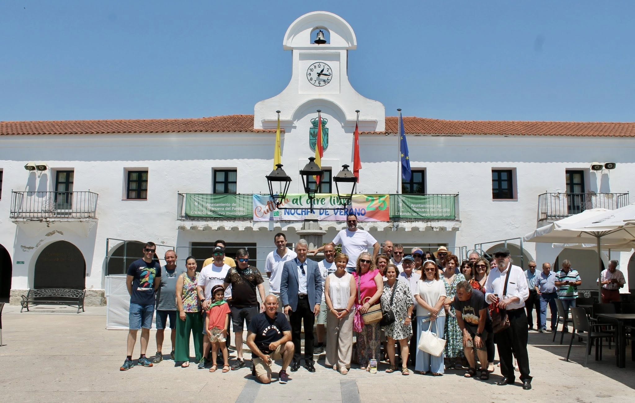 Villanueva del Pardillo recibe a la Orquesta Laudística de Alhama de Aragón durante el Encuentro de Agrupaciones de Pulso y Púa