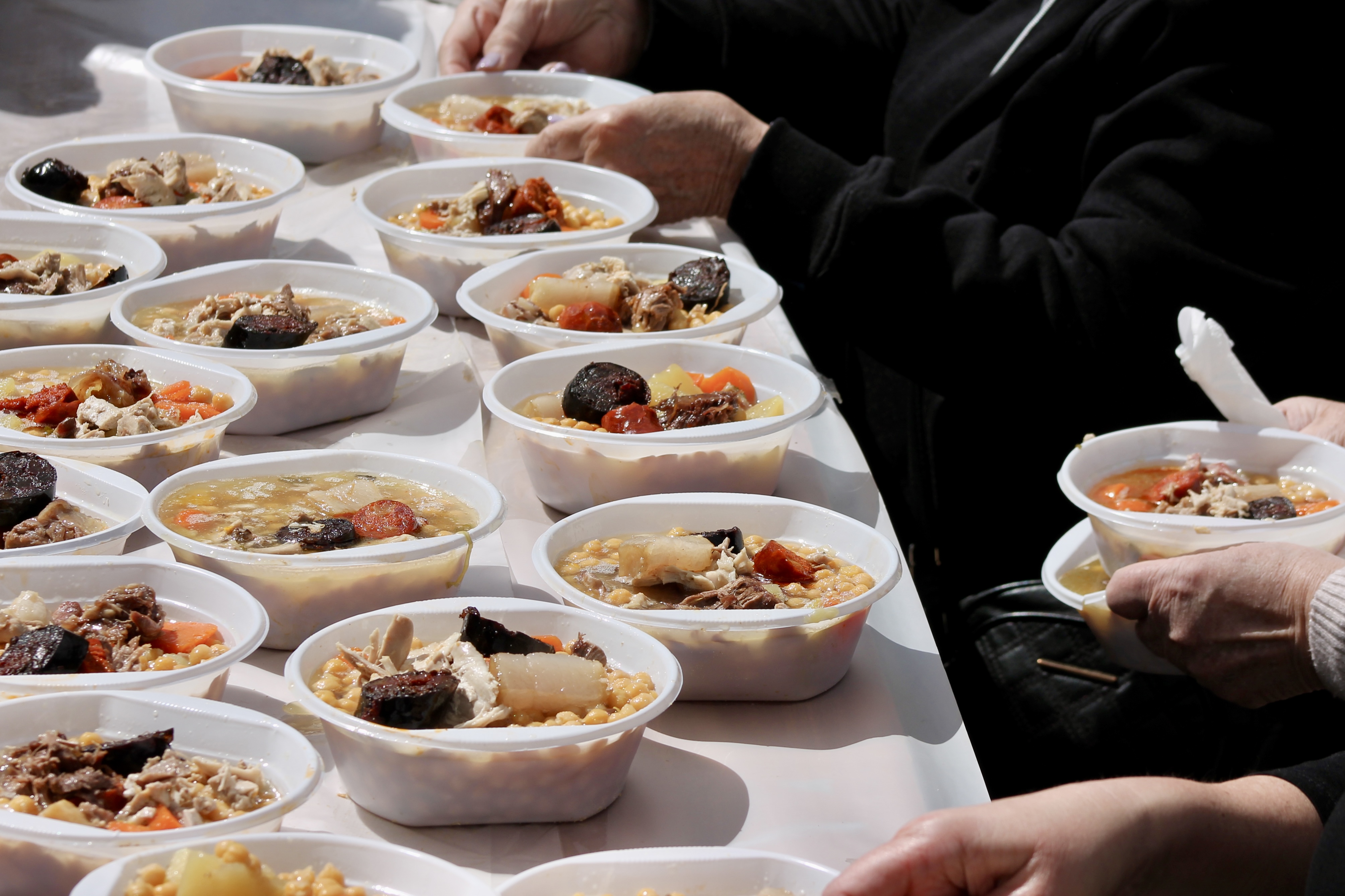 Gran éxito y buen ambiente en el IV Gran Cocido Pardillano Solidario